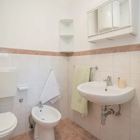 Apartment Dvori Sutivan